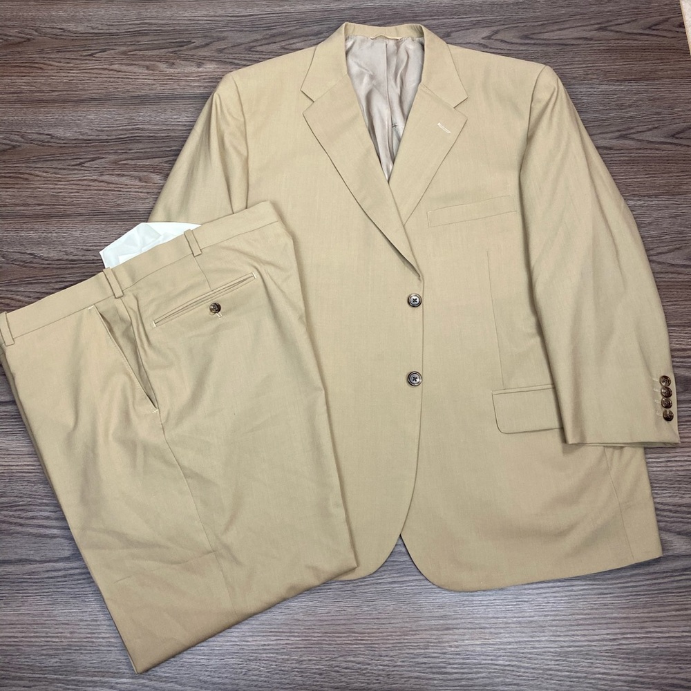 Tom James Royal Classic Tan Suit 46S Short